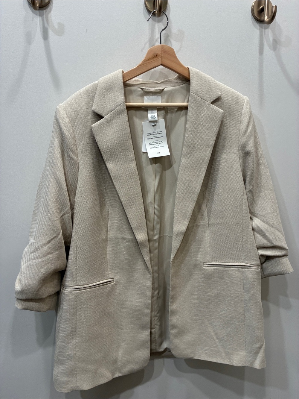 H&M Women's Cream Open-Front Oversized Blazer Jacket in Size Large